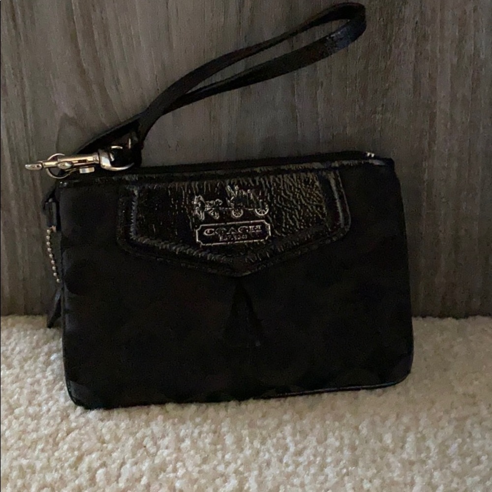Wristlet